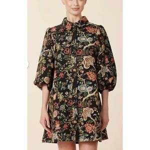 NEW DOLCE CABO floral tapestry dress